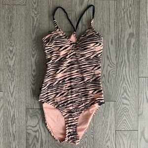 Beautiful Zebra Print Pink Swimsuit👙🔥💞💕